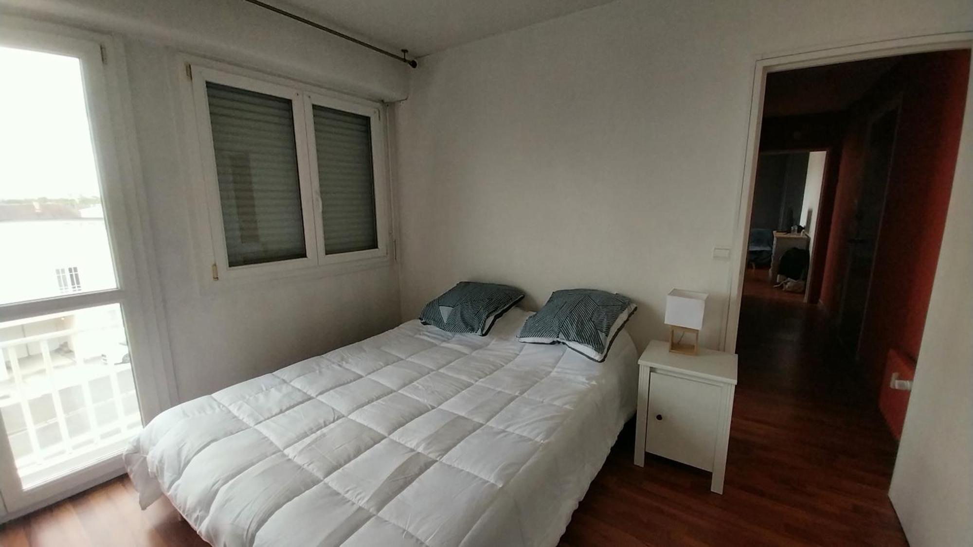 A 1km De La Gare De Caen Et 9 Kms De La Apartment *